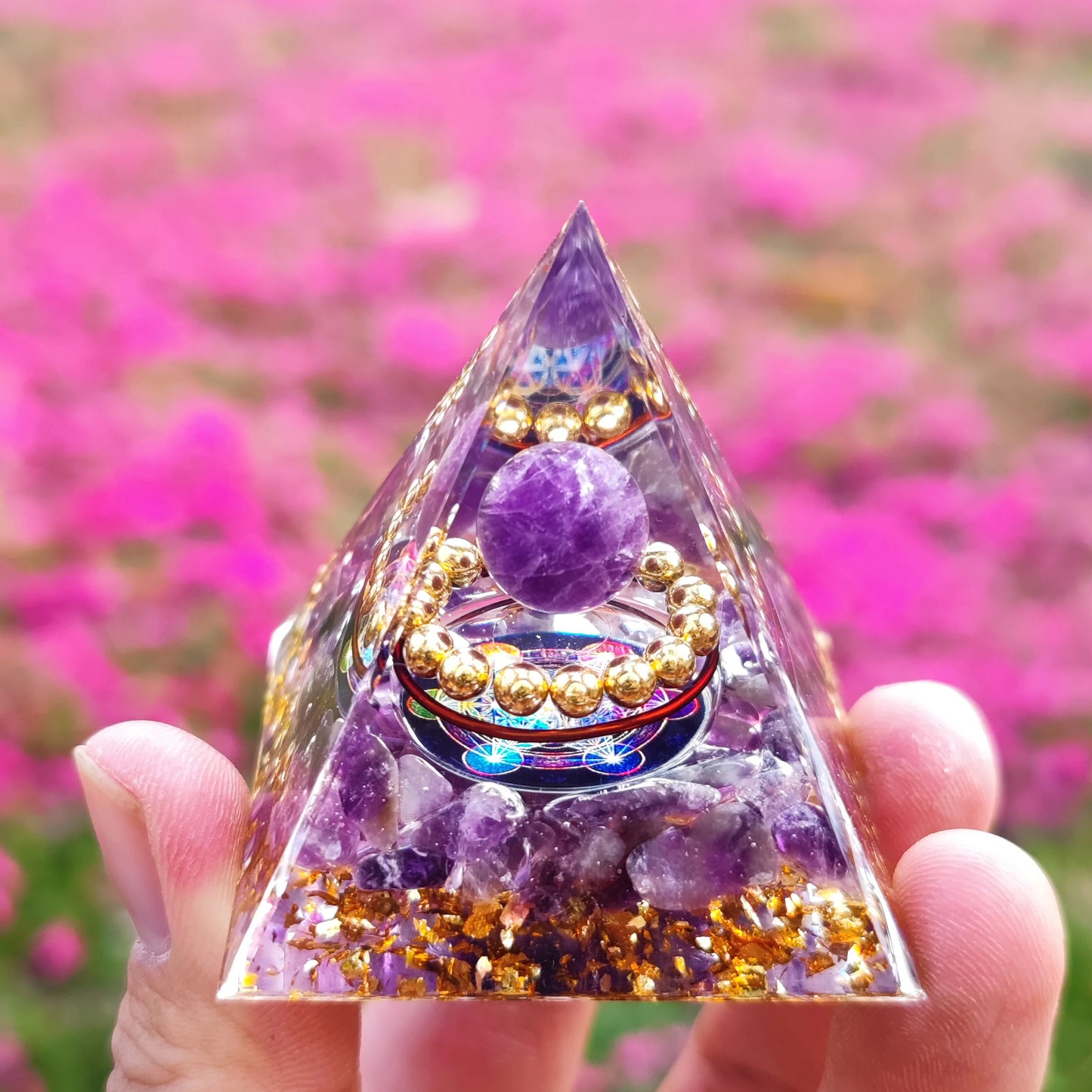 Kristall-Stein-Pyramide – Natürlicher Amethyst und Peridot